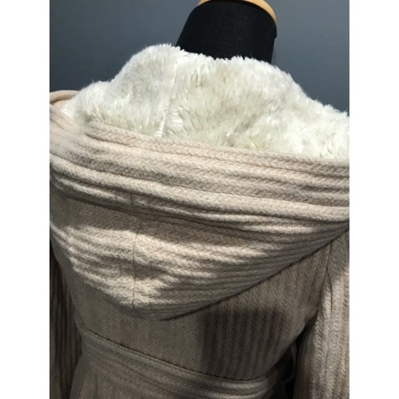 Juicy Couture beige hooded jacket small - Picture 3 of 5